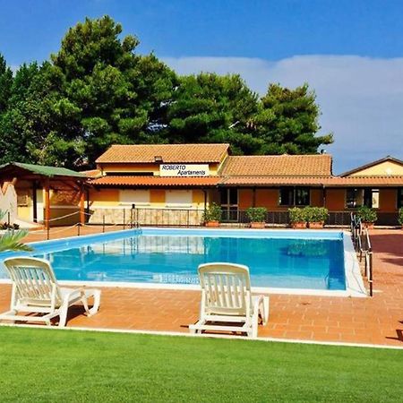 Ranieli Apartments Drapia Luaran gambar