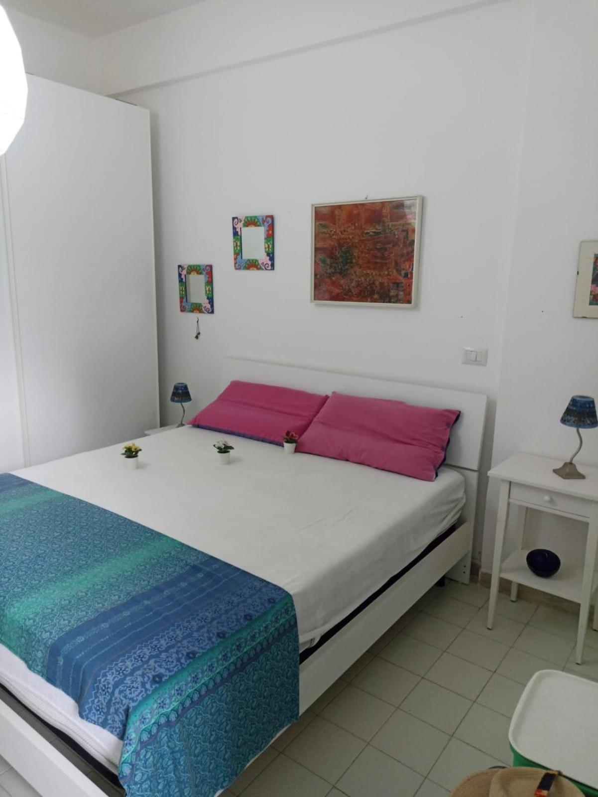 Ranieli Apartments Drapia Luaran gambar